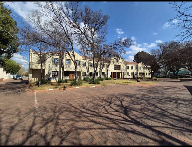 230M² OFFICE TO LET IN WOODMEAD
